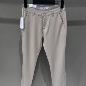 LACOSTE TAŞ RENK KLASİK YANCEP İNCE FİTİLLİ GABARDİN